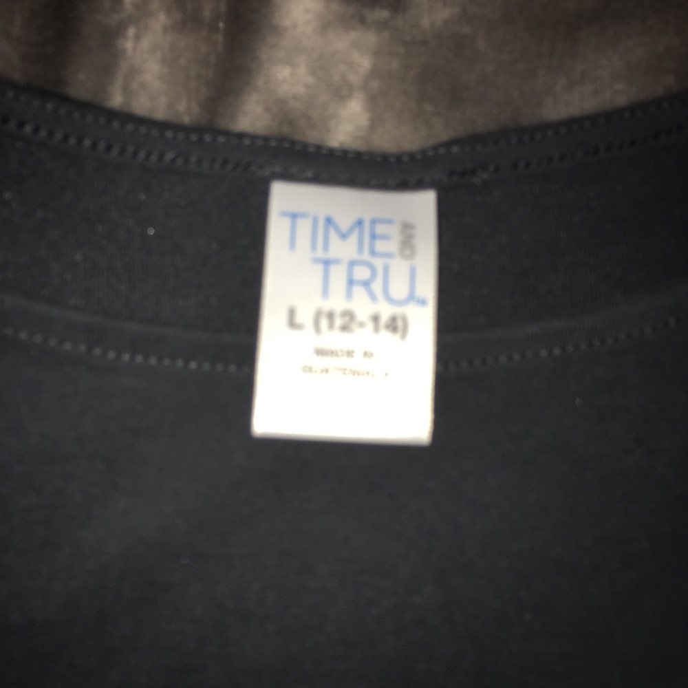 Time and Tru Ruffle Top - Picture 6 of 8